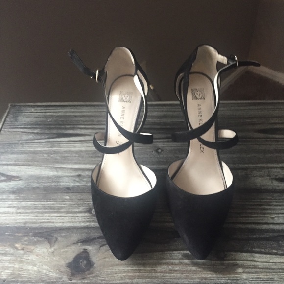 SOLD! Anne Klein iFlex Crisscross Pumps - Picture 2 of 6